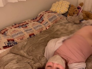 看護師が吸うオモチャ使ってみた♡ムラムラが止まらず中出しセックス♡素人カップル/パイパン/美少女/看護師/中出し/個人撮影/ハメ撮り/スマホ