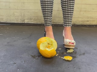 Black and white wedges crushing melon😉 Trailer! More in JuliaApril @ onlyfans