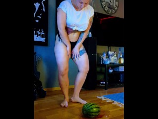 Crushing a hard melon standing with my think legs