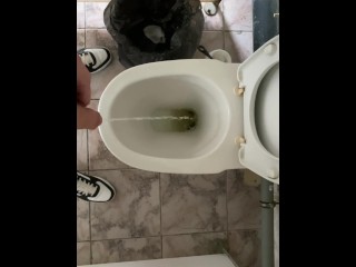 How do men pee in a public toilet? POV