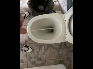 How do men pee in a public toilet? POV