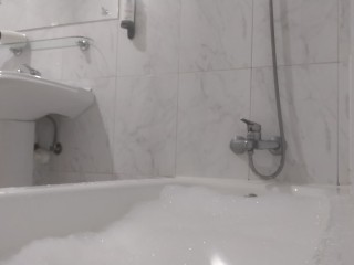 JOI. Quiero que me la claves en la bañera. Instrucciones