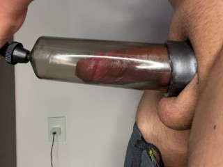 today is the day to eat a beautiful hottie with a big ass, I decided to make my dick big