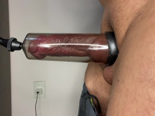 today is the day to eat a beautiful hottie with a big ass, I decided to make my dick big
