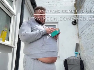 I GET FATTER YOU GET FITTER! - FAT FEEDEE STUFFS BELLY IN TIGHT CLOTHES