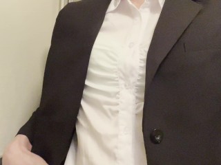 I dressed as a woman in a suit, and my green bra was transparent with sweat.