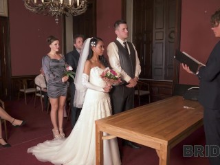 BRIDE4K. Couple starts fucking in front of the guests after wedding ceremony