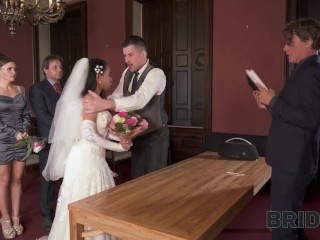 BRIDE4K. Couple starts fucking in front of the guests after wedding ceremony