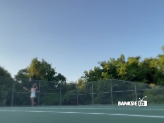 Banksie Plays Tennis in Public! Tells Ball Boy What To Do & Takes Break