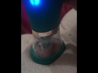 CUM SEE A QUICK PREVIEW OF ME TRYING MY NEW TOY!!!!