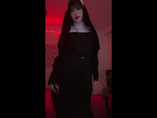 This horny nun masturbates her hot twat