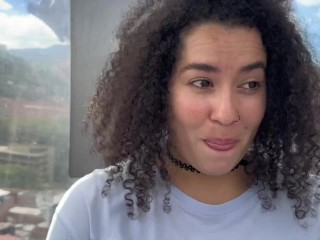 Joi español-esposa pervertida saca tu leche en el metrocable antes de irte a trabajar-Hairylonely