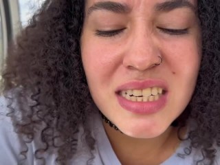 Joi español-esposa pervertida saca tu leche en el metrocable antes de irte a trabajar-Hairylonely