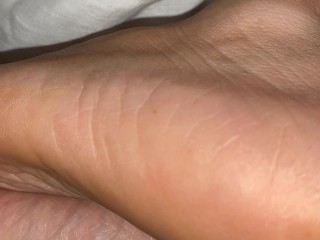 Just cum on my wrinkled soles