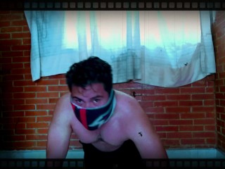 Entrenando y sudando sin camisa día 1 primer video