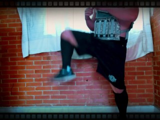 Entrenando y sudando sin camisa día 1 primer video