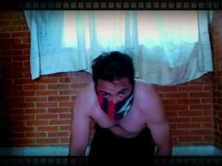 Entrenando y sudando sin camisa día 1 primer video