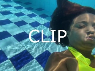 CLIP MY HAIR IN THE WATER