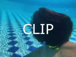 CLIP MY HAIR IN THE WATER