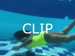 CLIP MY HAIR IN THE WATER