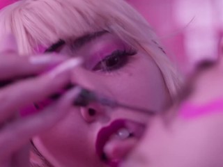 Barbie vai ao Hospício