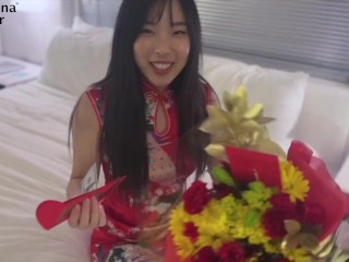 Hot Korean ABG Elle Lee Gets Her Lunar New Year Present from Her Chinese Fan
