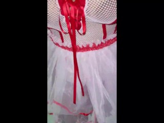 SEXY ENFERMERA COLOMBIANA ALIVIA EL DOLOR DE LA VERGA DE SU AMIGO SACANDOLE TOSA SU LECHE