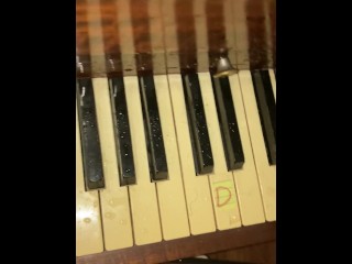 Roomie pissed me off so I pissed on their piano