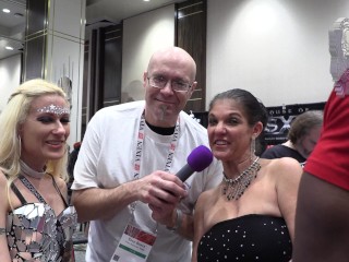 AVN / AEE Report with Coralyn Jewl and Cindy Crawford.