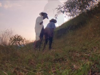 ROMANTIC SEX IN THE FIELD WITH OUR HATS 💚🤠