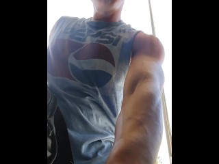 Hapa Lee changing his shirt showing his sexy bod! Valar Morghulis!