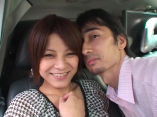Japanese amateur couple outdoor exposure and raw van sex