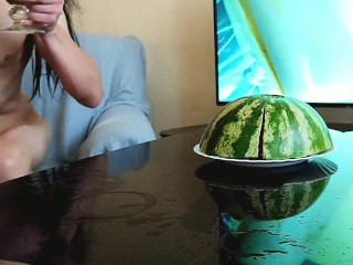 PISS - DRINK - ladyboy pissing in glass and drink yourself urine 😋🍷