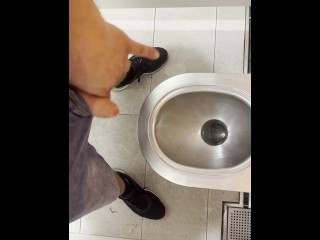 I couldn't resist and masturbated a little on the gas station after peeing