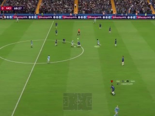 c'est un match de foot avec des femmes