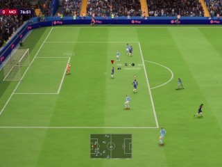 c'est un match de foot avec des femmes