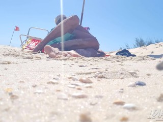 BOQUETE NA PRAIA E SEXO PÚBLICO - PRAIA DE ITAPUAÇU