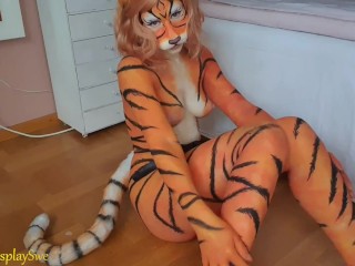 Tiger bodypaint - Dildo riding and BJ - MisaCosplaySwe