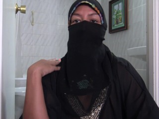 egyptian milf kinky arabic sex ديوث مصري يصور مراته كلامها وسخ اوووي