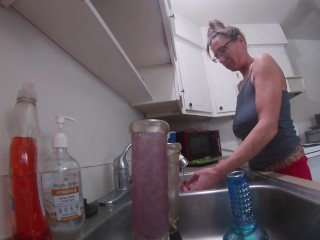 Rachel Lee HH22 Filled a bowl and my pussy! Huge squirting cum