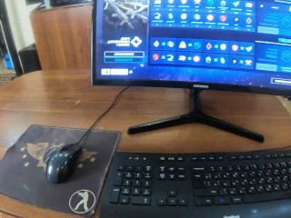 Babe Stuck While Cleaning and Lover Doggystyle Fuck Her Pussy - Creampie