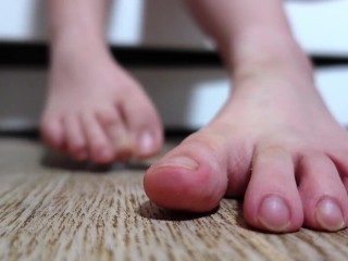 foot play from cutie Furiyssh