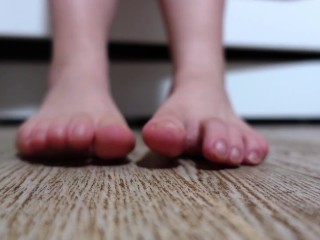 foot play from cutie Furiyssh