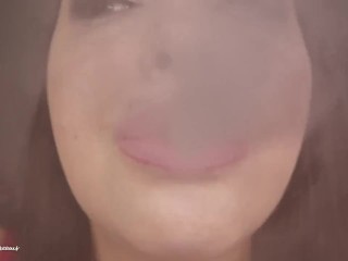 Vape Seduction ft Sydney Screams