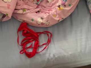 男生第一次独自一人在女朋友家自慰