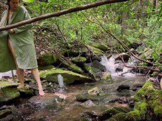 Naked bath at the creek
