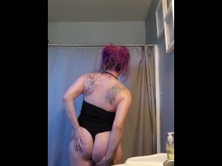 MILF SEXY OIL BIGBUTT