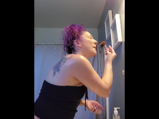 MILF PURPLE HAIR MAKEUP DANCING BIGBUTT BIG ASS TATTOOS HAPPY EXCITED