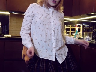 Masturbation in the kitchen - Furiyssh