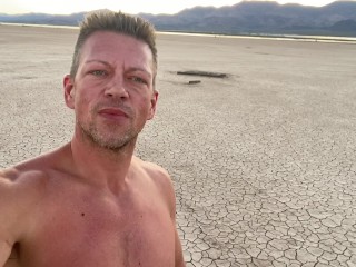 Eating His Ass in the Middle of the Desert - Jamie Stone
